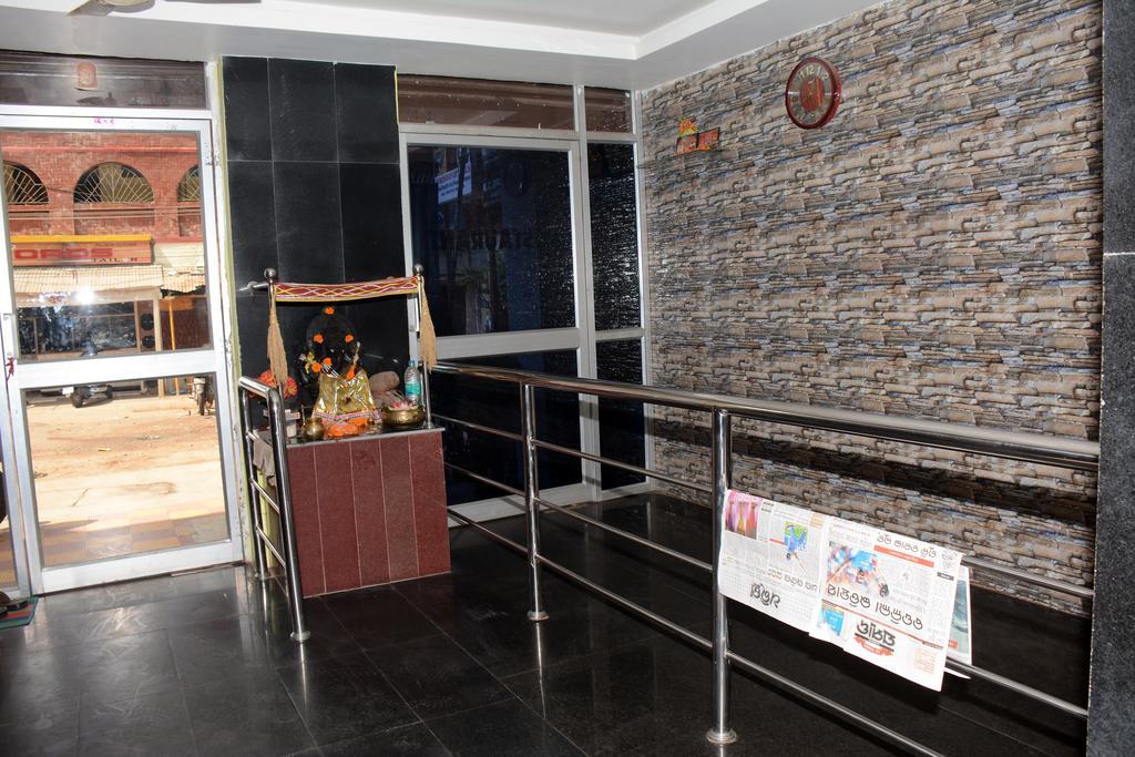 Hotel Nirmal Inn Bhubaneswar Extérieur photo