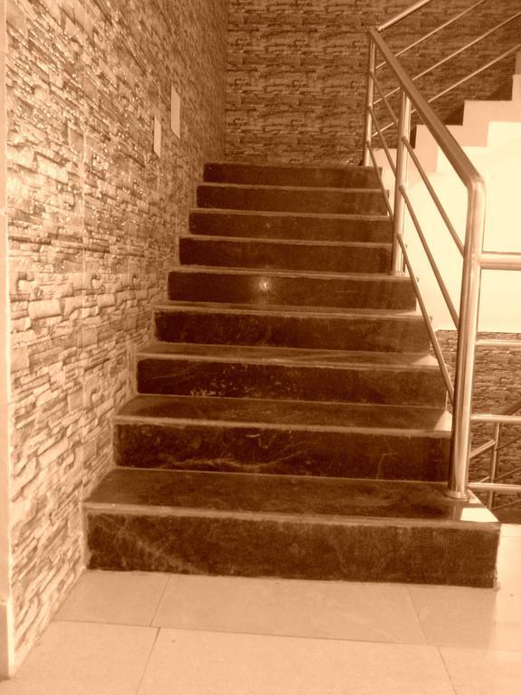 Hotel Nirmal Inn Bhubaneswar Extérieur photo